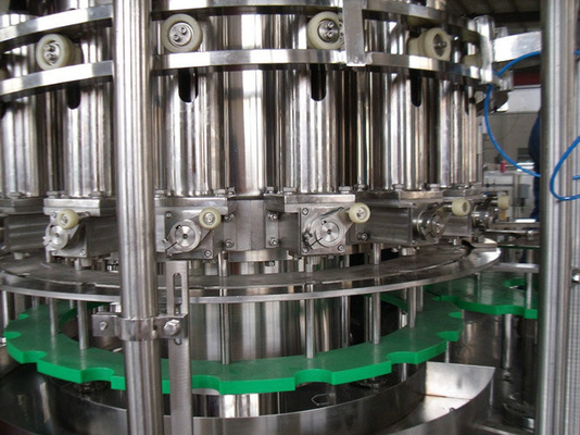 Heet Vruchtensap het Vullen Machine/Drank het Vullen Materiaal met Hoge snelheid 15000BPH
